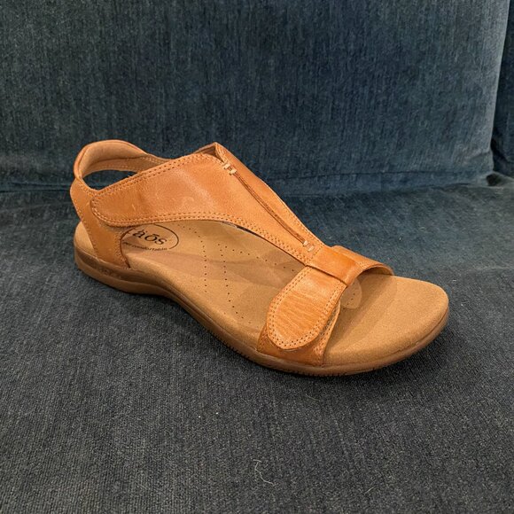 Taos - The Show Caramel - Multiple Sizes (NEW W/ BOX) - Picture 1 of 3